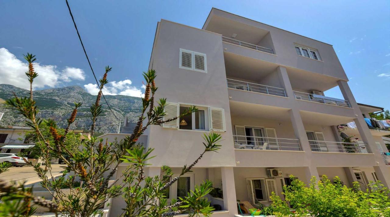 Apartment Bili-Sea View Apartment In The Center Makarska Kültér fotó