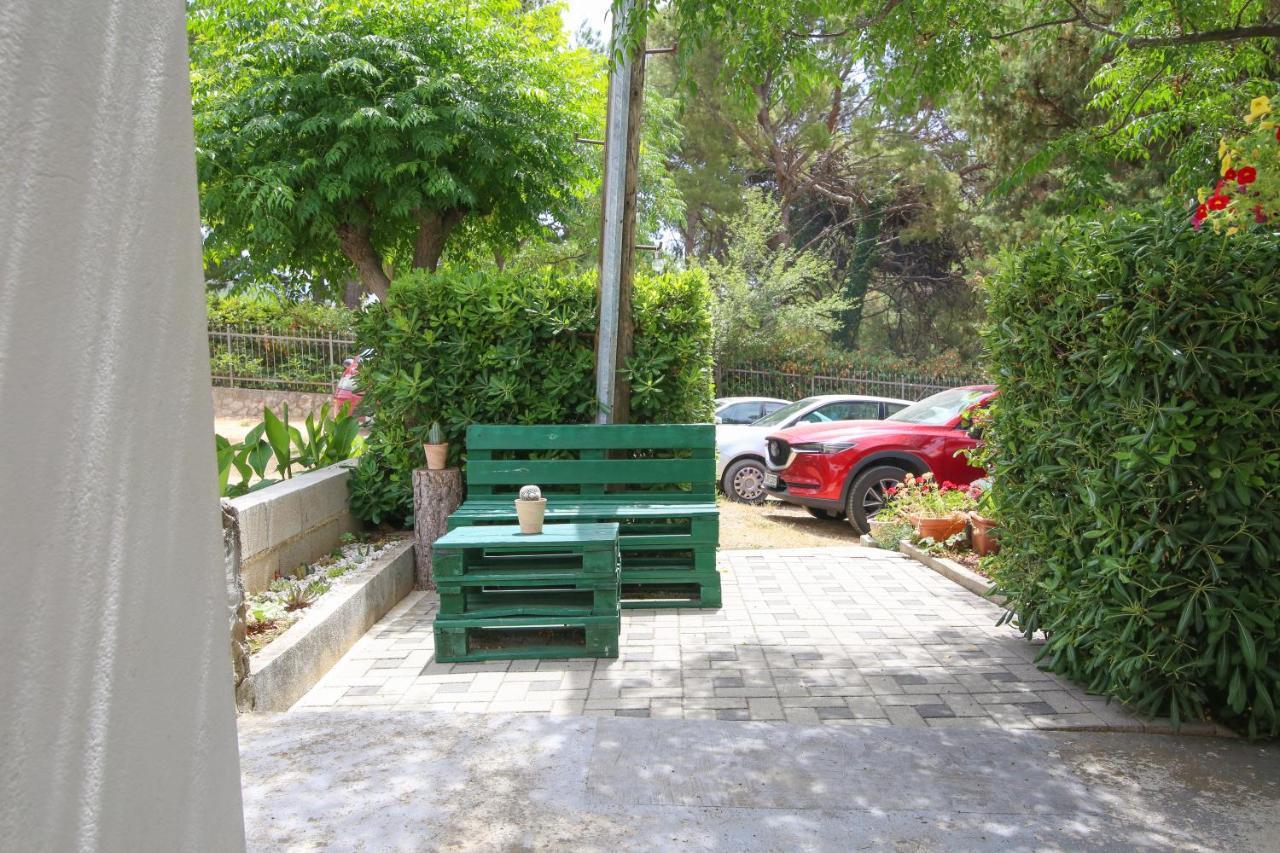 Apartment Bili-Sea View Apartment In The Center Makarska Kültér fotó